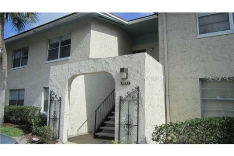 Condo in Casselberry, Florida, 2 bedrooms  № 1350356 - photo 1