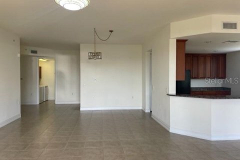 Condominio en alquiler en Punta Gorda, Florida, 2 dormitorios, 167.5 m2 № 1350294 - foto 8