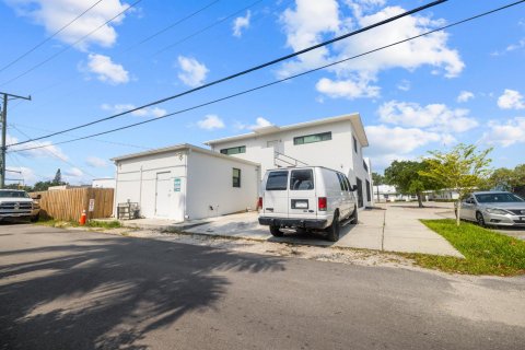 Propiedad comercial en venta en Lake Worth, Florida № 1189897 - foto 20