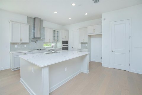 Casa en venta en Orlando, Florida, 4 dormitorios, 320.7 m2 № 1381152 - foto 9