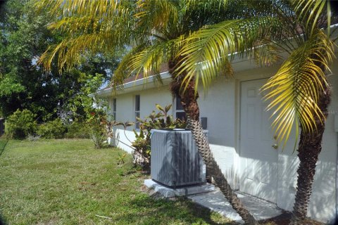 Villa ou maison à vendre à Punta Gorda, Floride: 3 chambres, 136.38 m2 № 1104937 - photo 28