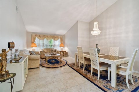 Villa ou maison à vendre à Lutz, Floride: 3 chambres, 188.22 m2 № 988190 - photo 9