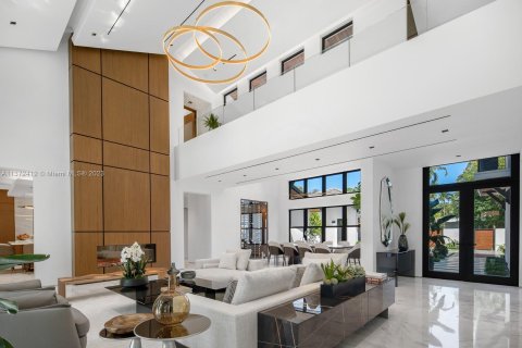 Casa en venta en Miami, Florida, 6 dormitorios, 588.44 m2 № 434653 - foto 10