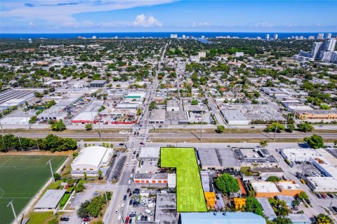 Propiedad comercial en venta en Hollywood, Florida № 1171506 - foto 1