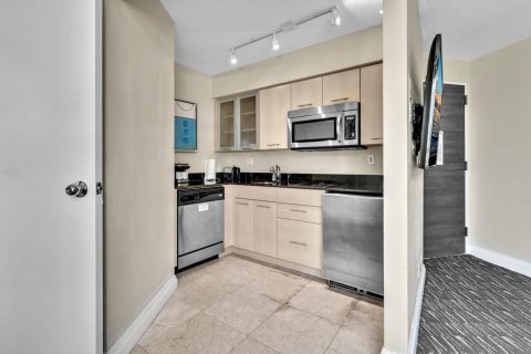 Condominio en venta en Fort Lauderdale, Florida, 1 dormitorio, 35.21 m2 № 1175295 - foto 18