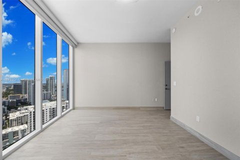 Copropriété à vendre à Miami, Floride: 3 chambres, 158.68 m2 № 1402862 - photo 29