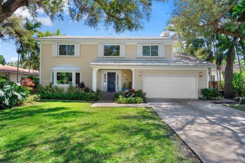 Casa en venta en Miami Shores, Florida, 4 dormitorios, 295.62 m2 № 1078388 - foto 1