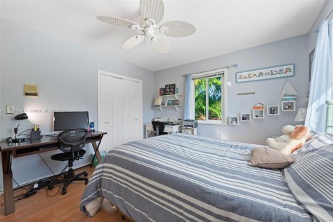 Casa en venta en Miami Shores, Florida, 4 dormitorios, 295.62 m2 № 1078388 - foto 28