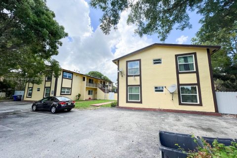 Купить коммерческую недвижимость в Норт-Лодердейл, Флорида № 1078938 - фото 7
