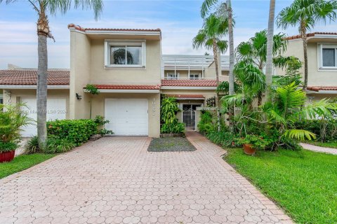 Touwnhouse à vendre à Doral, Floride: 3 chambres, 176.33 m2 № 1235281 - photo 2