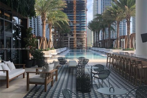 Condo in Miami, Florida, 1 bedroom  № 1401685 - photo 16