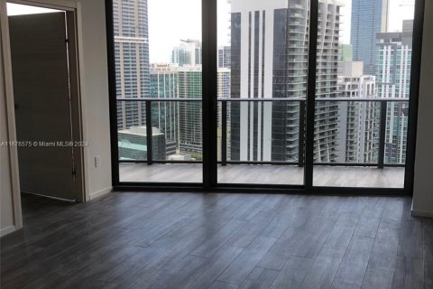 Condominio en venta en Miami, Florida, 1 dormitorio, 77.85 m2 № 1401685 - foto 2