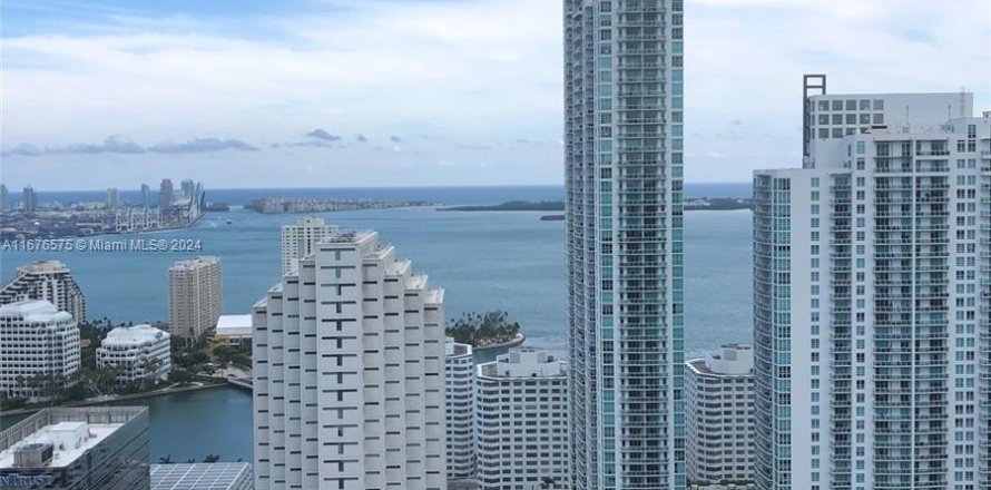 Condo in Miami, Florida, 1 bedroom  № 1401685