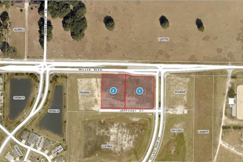 Terreno en venta en Fruitland Park, Florida № 1295892 - foto 2