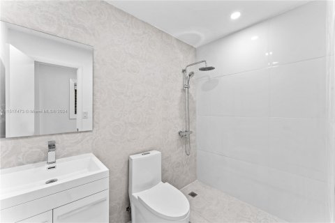 Condo in Miami Beach, Florida, 1 bedroom  № 958567 - photo 7