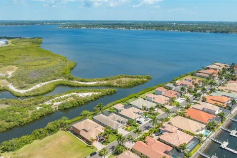 Villa ou maison à vendre à Palmetto, Floride: 4 chambres, 431.62 m2 № 1386511 - photo 11