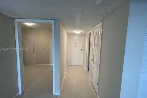 Copropriété à vendre à Lauderhill, Floride: 1 chambre, 86.21 m2 № 1281734 - photo 4