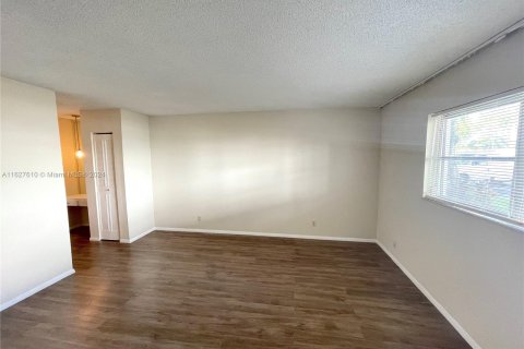 Copropriété à vendre à Lauderhill, Floride: 1 chambre, 86.21 m2 № 1281734 - photo 24