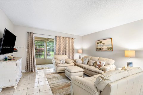 Condo in Delray Beach, Florida, 2 bedrooms  № 1409199 - photo 2