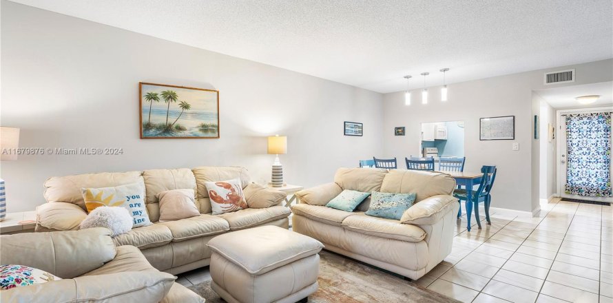 Condo in Delray Beach, Florida, 2 bedrooms  № 1409199