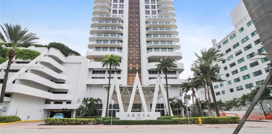 Condo in Miami Beach, Florida, 2 bedrooms  № 1409203