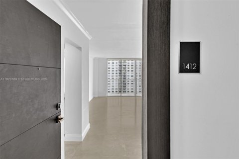 Condominio en venta en Aventura, Florida, 2 dormitorios, 113.34 m2 № 1271150 - foto 1