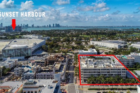 Condo in Miami Beach, Florida, 1 bedroom  № 1271156 - photo 21