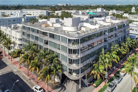 Copropriété à vendre à Miami Beach, Floride: 1 chambre, 74.32 m2 № 1271156 - photo 1