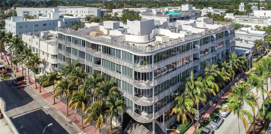 Condominio en Miami Beach, Florida, 1 dormitorio  № 1271156