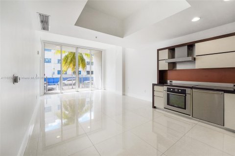 Copropriété à vendre à Miami Beach, Floride: 1 chambre, 74.32 m2 № 1271156 - photo 3