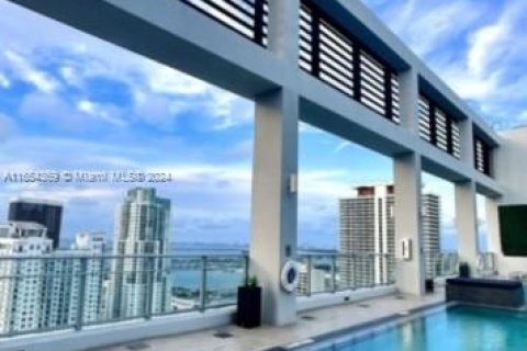 Condominio en alquiler en Miami, Florida, 1 dormitorio, 56.39 m2 № 1351870 - foto 23