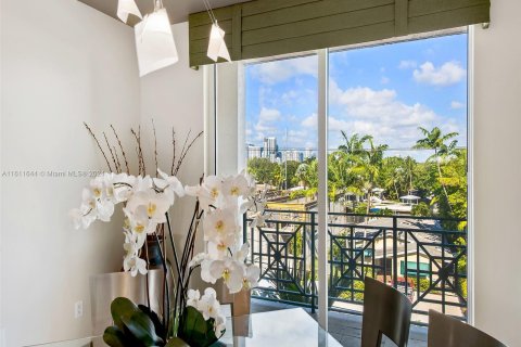 Condo in Fort Lauderdale, Florida, 2 bedrooms  № 1235778 - photo 10