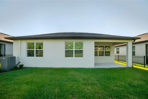 Casa en venta en Zephyrhills, Florida, 3 dormitorios, 151.9 m2 № 1277042 - foto 25