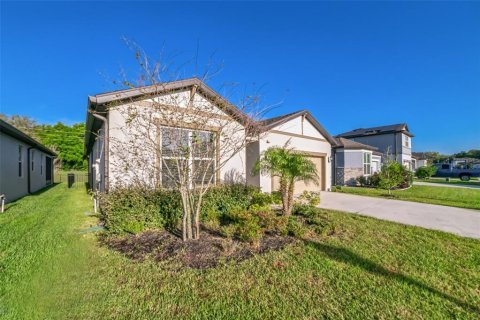 Casa en venta en Zephyrhills, Florida, 3 dormitorios, 151.9 m2 № 1277042 - foto 2