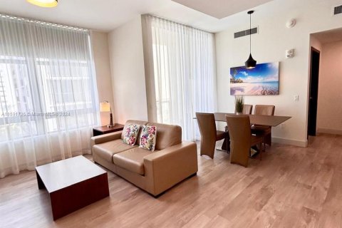 Condo in Hollywood, Florida, 1 bedroom  № 1181558 - photo 22