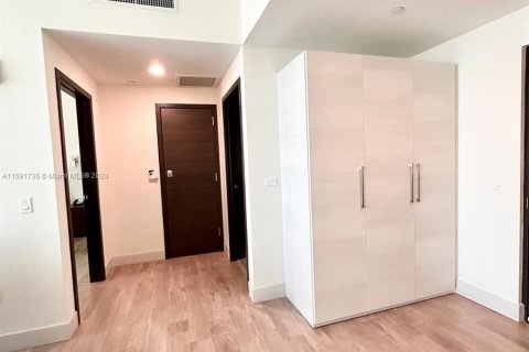 Condo in Hollywood, Florida, 1 bedroom  № 1181558 - photo 28