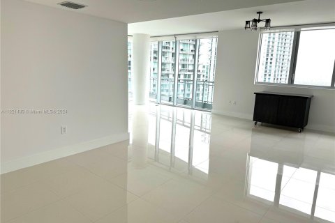 Condominio en venta en Miami, Florida, 2 dormitorios, 124.49 m2 № 1268896 - foto 2