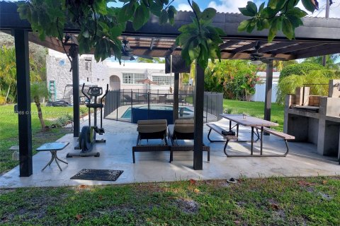 Casa en venta en Hollywood, Florida, 4 dormitorios, 152.17 m2 № 1268994 - foto 11