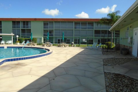 Condominio en venta en Palm Springs, Florida, 2 dormitorios, 80.36 m2 № 1080445 - foto 12