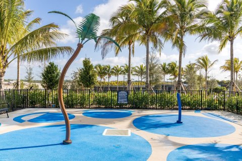 Villa ou maison à vendre à Palm Beach Gardens, Floride: 4 chambres, 272.02 m2 № 1080392 - photo 10