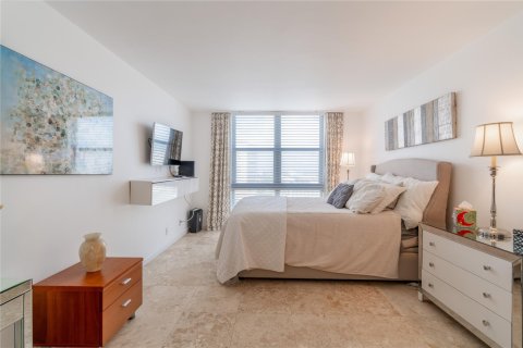 Condo in Fort Lauderdale, Florida, 1 bedroom  № 1168864 - photo 27