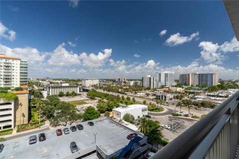 Condominio en venta en Fort Lauderdale, Florida, 1 dormitorio, 65.03 m2 № 1168864 - foto 6