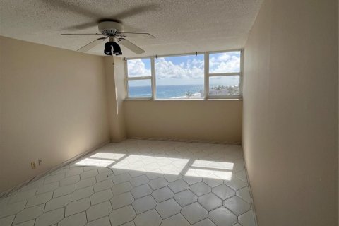 Condo in Hillsboro Beach, Florida, 2 bedrooms  № 1168866 - photo 8