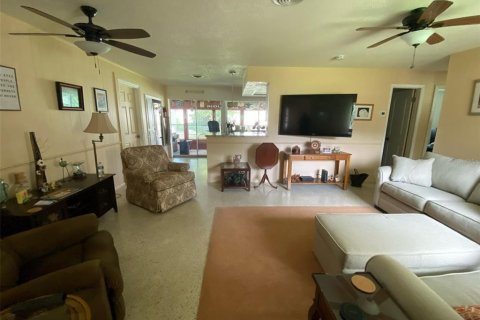 Villa ou maison à vendre à Punta Gorda, Floride: 2 chambres, 85.47 m2 № 1303862 - photo 16