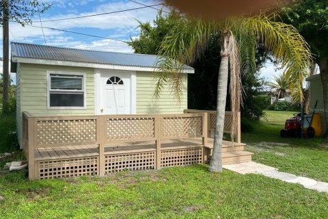 Villa ou maison à vendre à Punta Gorda, Floride: 2 chambres, 85.47 m2 № 1303862 - photo 6