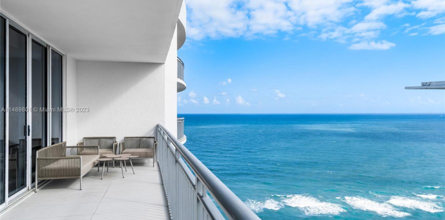 Condo in Sunny Isles Beach, Florida, 3 bedrooms  № 883884