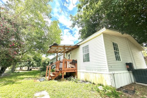 House in Clewiston, Florida 3 bedrooms № 1353731 - photo 9