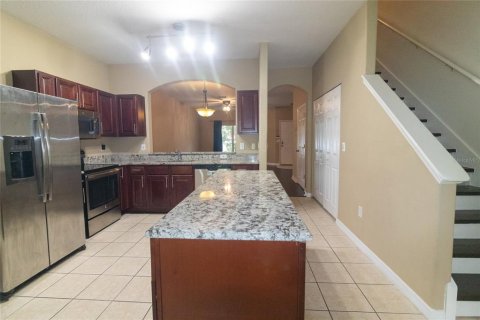 Townhouse in Tampa, Florida 2 bedrooms, 149.67 sq.m. № 1359887 - photo 5