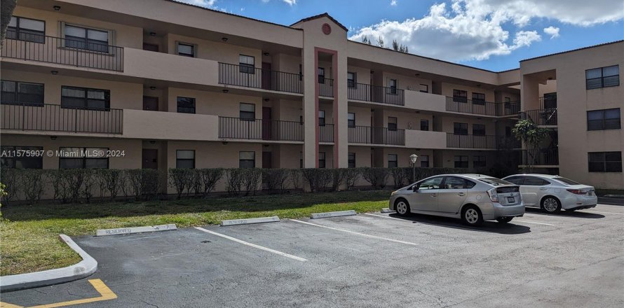Condominio en Miramar, Florida, 3 dormitorios  № 1141820