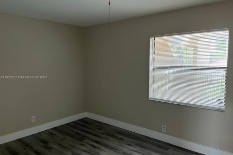 Condominio en venta en Miramar, Florida, 3 dormitorios, 99.41 m2 № 1141820 - foto 14